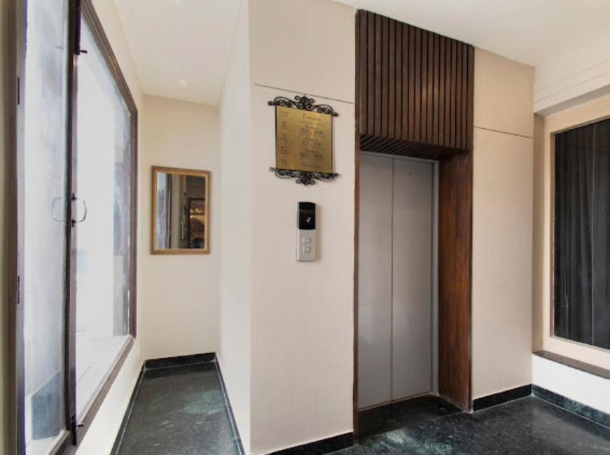 Hotel Imperial Park Sector 45 คูร์เคาน์ ภายนอก รูปภาพ