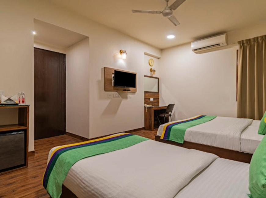 Hotel Imperial Park Sector 45 คูร์เคาน์ ภายนอก รูปภาพ