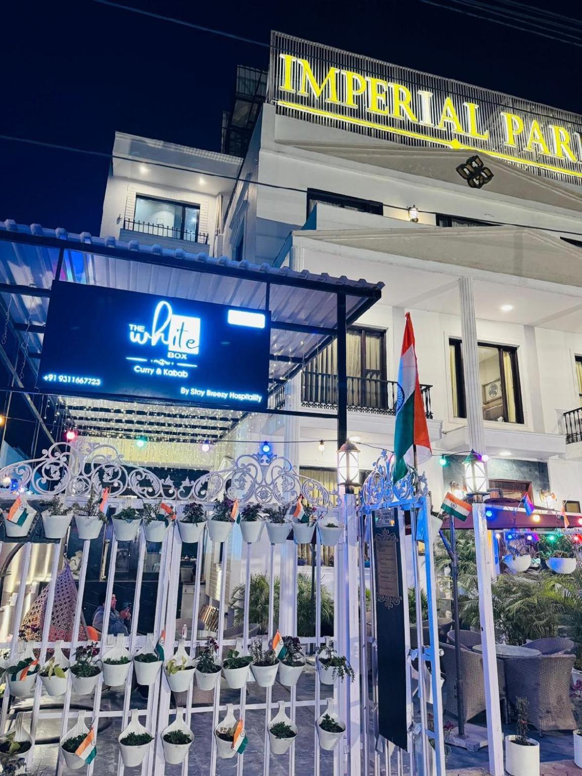 Hotel Imperial Park Sector 45 คูร์เคาน์ ภายนอก รูปภาพ